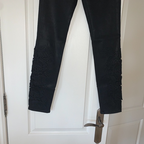J Brand Mid Rise Skinny Coated Black Lace Jeans, Size 25 (Rare) - Picture 3 of 16